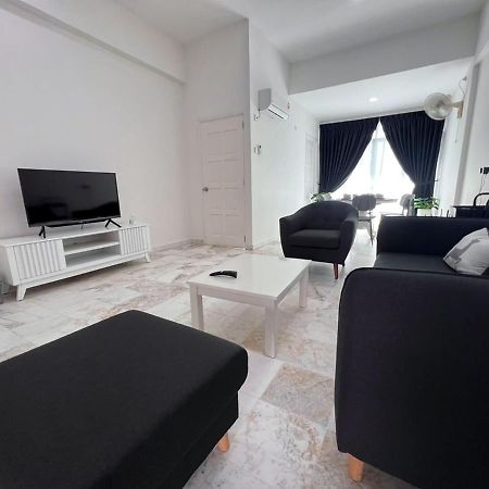 Lui Lui Comfy Condo In Great Location Kuah Exterior foto