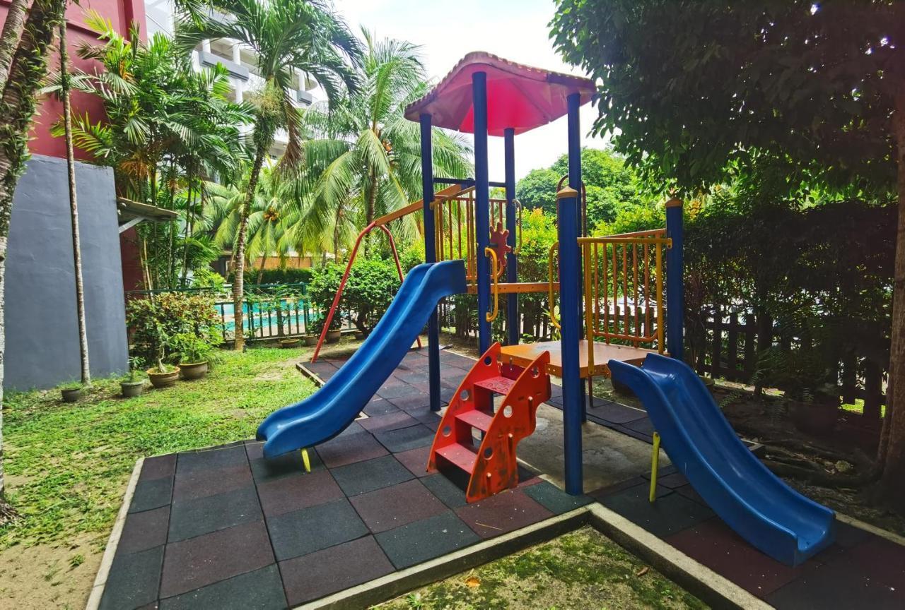 Lui Lui Comfy Condo In Great Location Kuah Exterior foto
