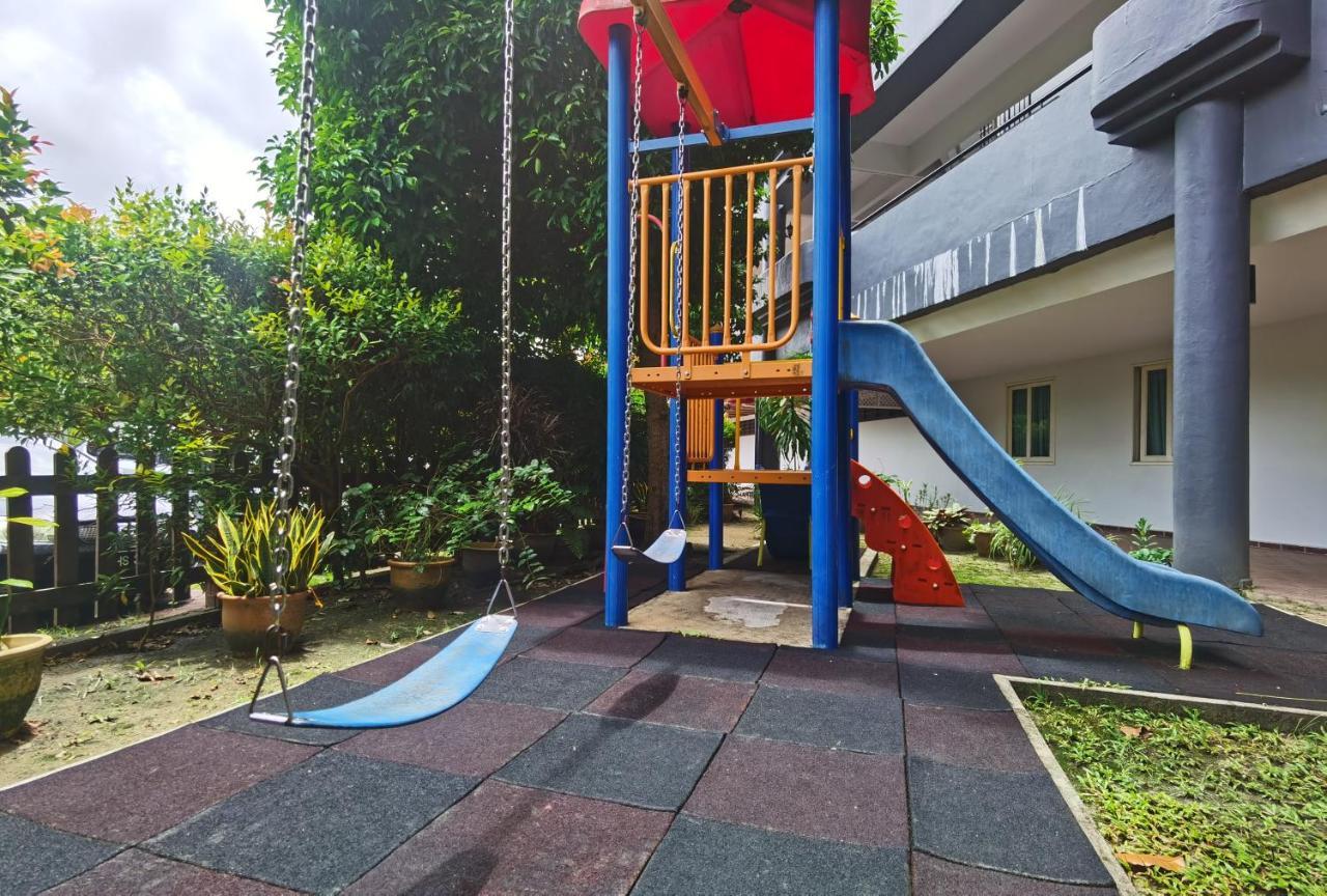 Lui Lui Comfy Condo In Great Location Kuah Exterior foto